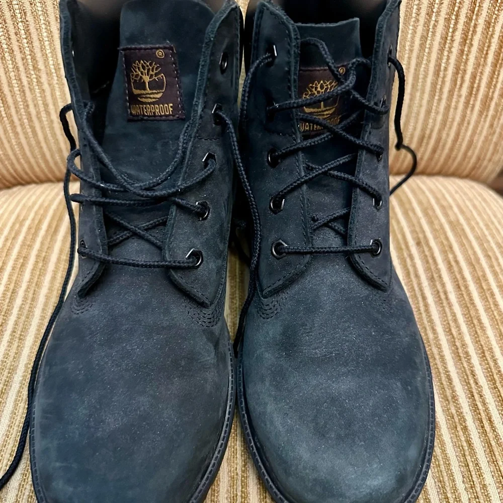 Timberland Boy’s Black Leather Waterproof Boots- used very little - Picture 2 of 7